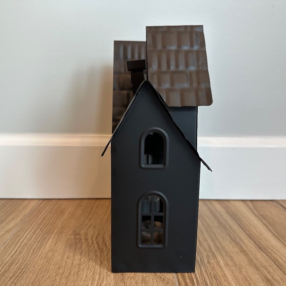 10" Lit Metal Black Halloween House - Hyde & EEK! - Picture 12 of 14